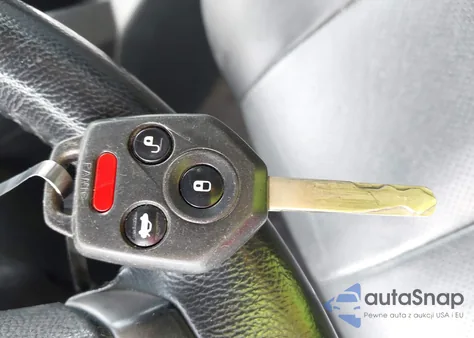 2013 Subaru Outback 3.6R Limited из США, поврежденный, VIN 4S4BRDLC6D2258878